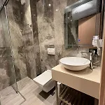 Luxury * Golem (Tirana)