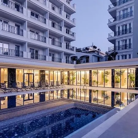 Aparthotel Luxury *
