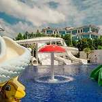 Luxury Golem (Tirana)